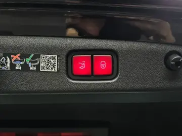 2025 Mercedes-Benz E-Класс с пробегом 4 351 км