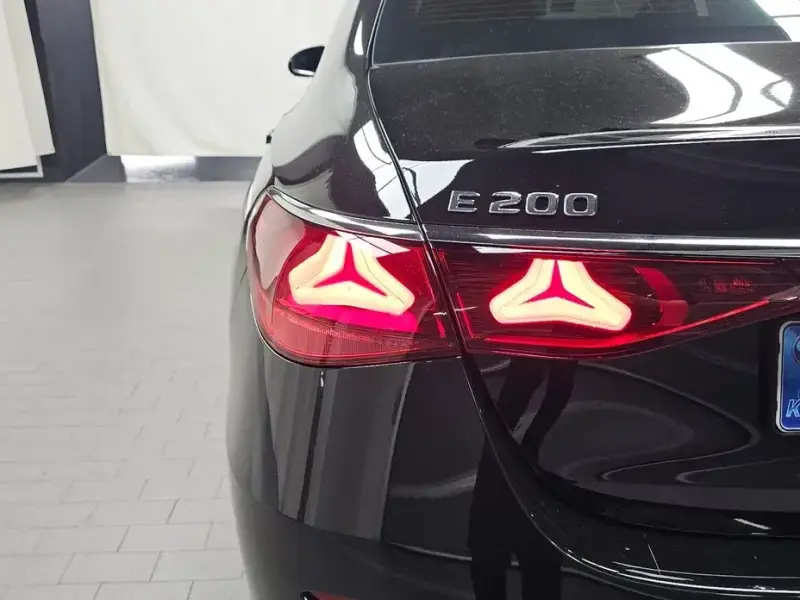 2025 Mercedes-Benz E-Класс с пробегом 4 351 км