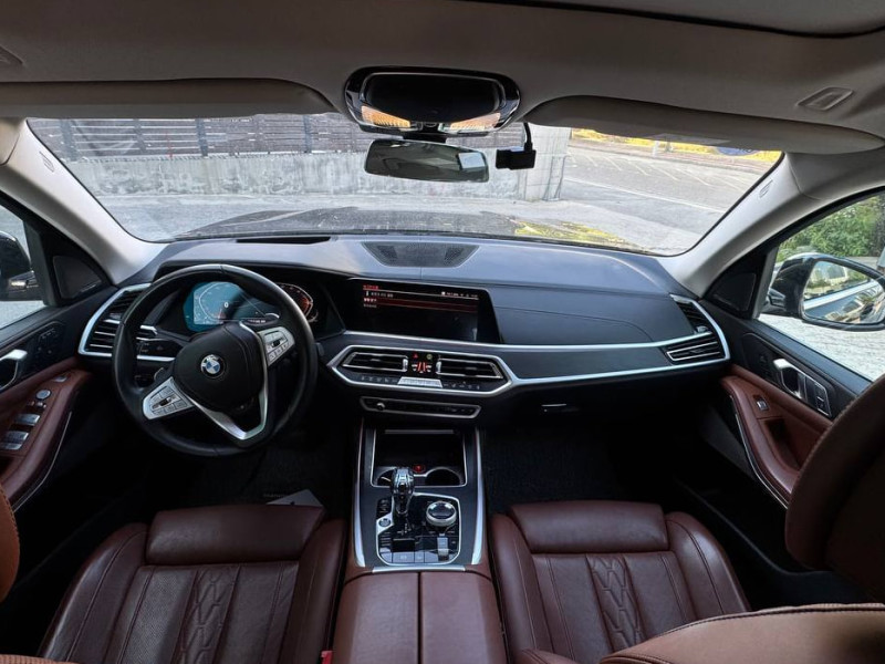 2022 BMW X7 с пробегом 164 208 км