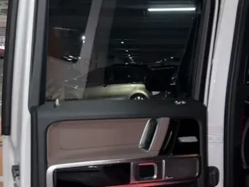 2025 Mercedes-Benz G-Класс с пробегом 2 400 км