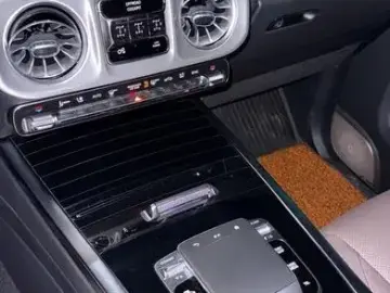 2025 Mercedes-Benz G-Класс с пробегом 2 400 км