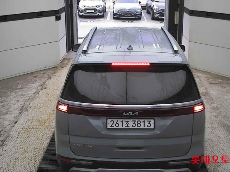 2023 Kia Carnival с пробегом 134 322 км