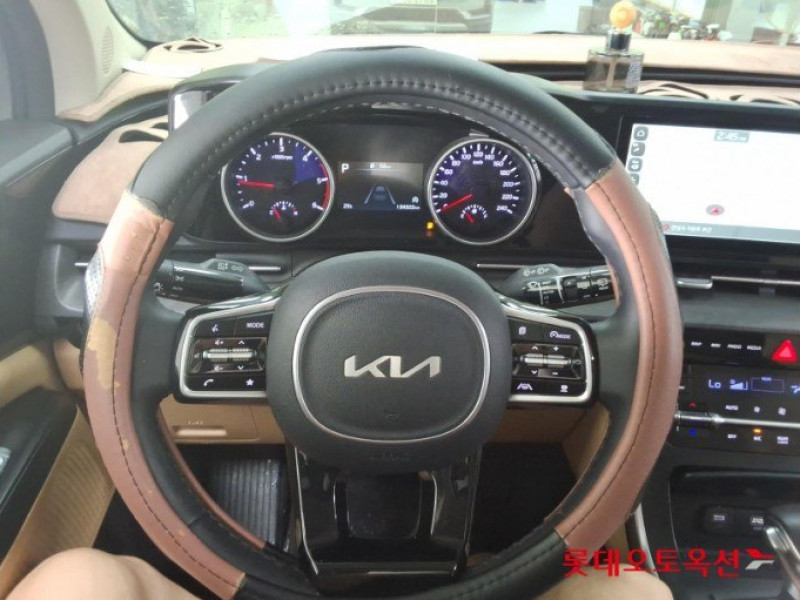 2023 Kia Carnival с пробегом 134 322 км