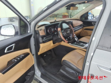 2023 Kia Carnival с пробегом 134 322 км