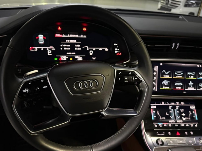 2022 Audi A6 с пробегом 17 030 км