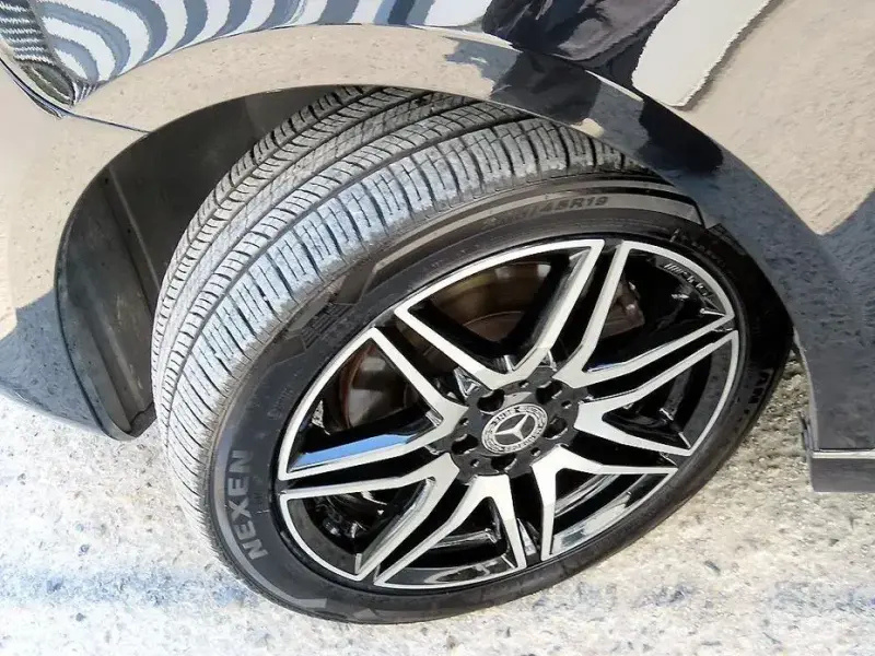 2021 Mercedes-Benz V-Класс с пробегом 112 582 км