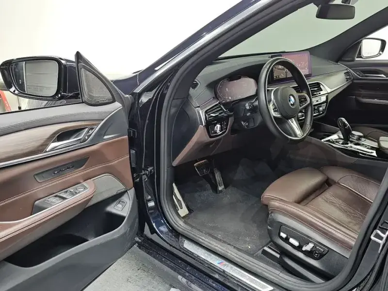 2020 BMW 6 серии с пробегом 120 259 км