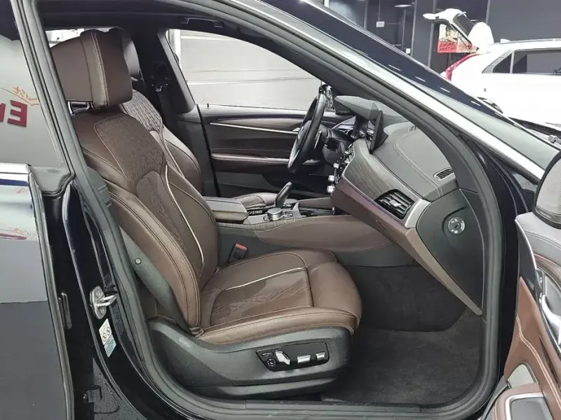2020 BMW 6 серии с пробегом 120 259 км