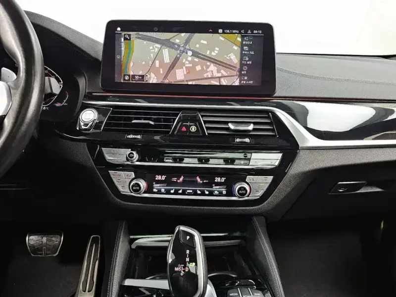 2021 BMW 6 серии с пробегом 105 485 км