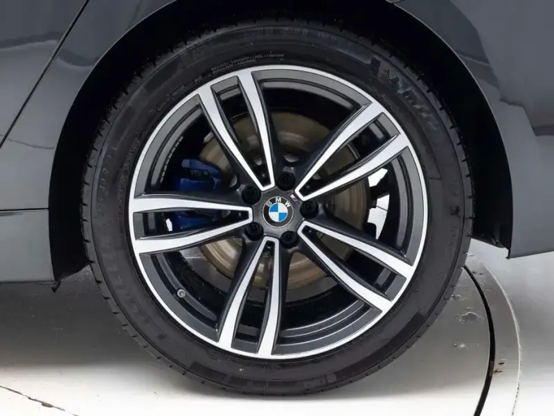 2022 BMW 6 серии с пробегом 102 226 км