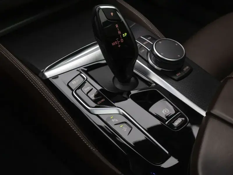 2022 BMW 6 серии с пробегом 102 226 км