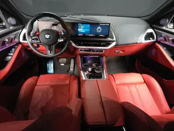 2025 BMW XM с пробегом 7 697 км