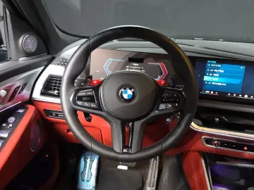 2025 BMW XM с пробегом 7 697 км