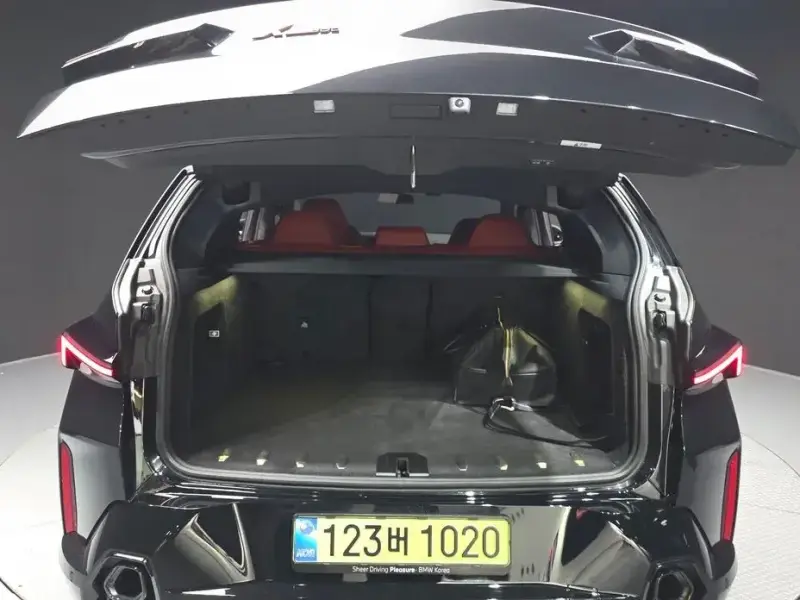 2025 BMW XM с пробегом 7 697 км
