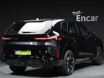 2025 BMW XM с пробегом 4 378 км