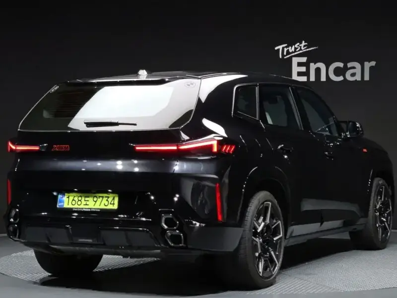 2025 BMW XM с пробегом 4 378 км