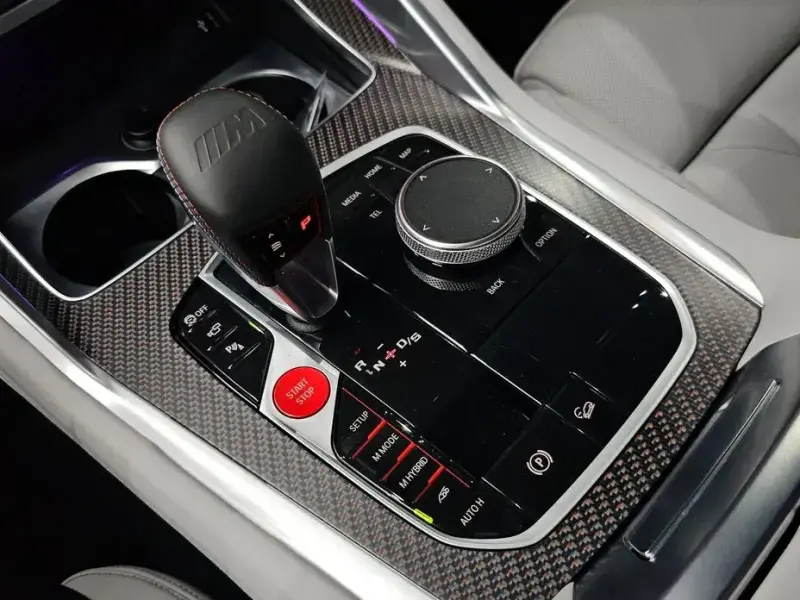 2025 BMW XM с пробегом 4 378 км