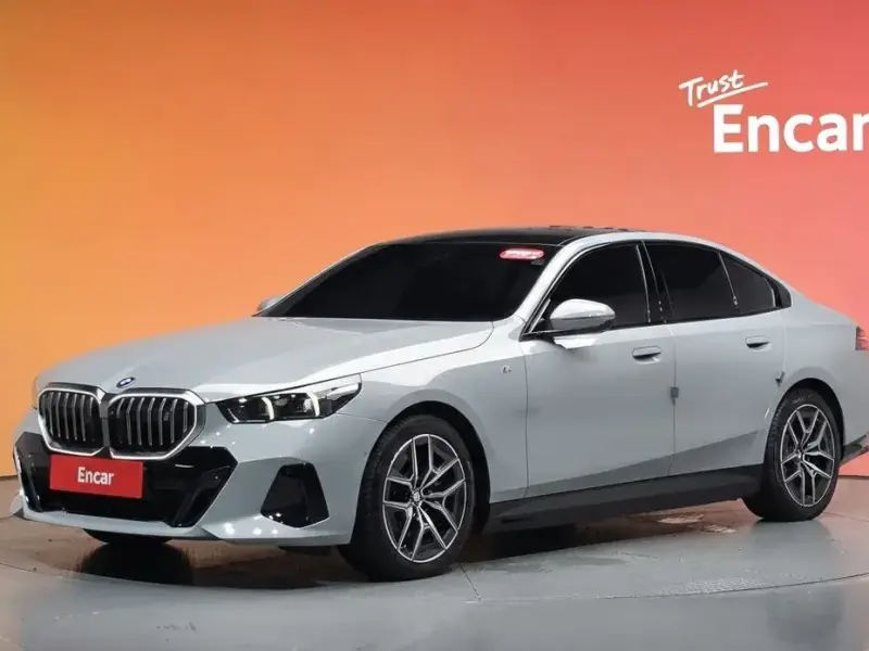 2025 BMW i5 с пробегом 16 667 км