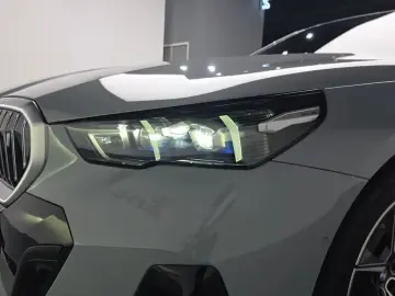 2025 BMW i5 с пробегом 16 667 км