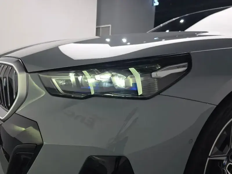 2025 BMW i5 с пробегом 16 667 км