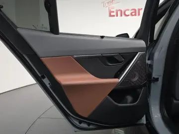 2025 BMW i5 с пробегом 16 667 км