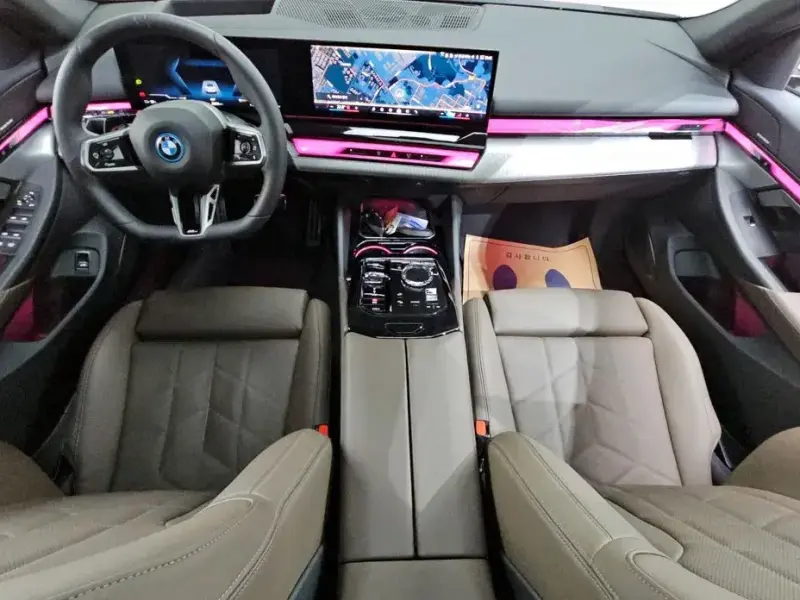 2025 BMW i5 с пробегом 20 004 км
