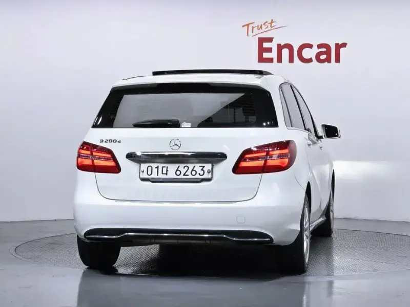 2017 Mercedes-Benz B-Класс с пробегом 177 086 км
