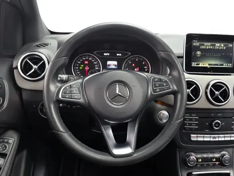 2017 Mercedes-Benz B-Класс с пробегом 177 086 км