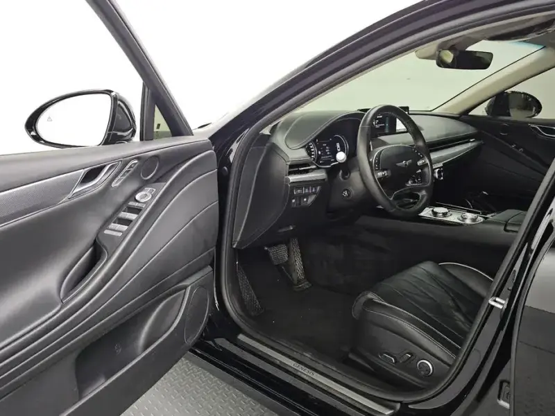 2023 Genesis G80 с пробегом 94 464 км