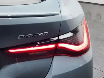 2023 BMW i4 с пробегом 62 218 км