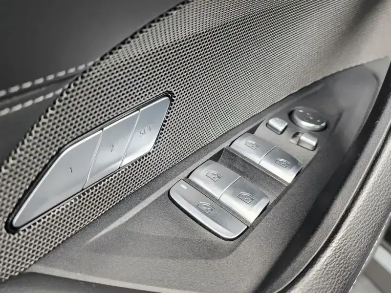2023 BMW i4 с пробегом 62 218 км