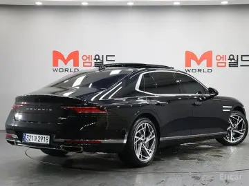 2023 Genesis G90 с пробегом 41 697 км
