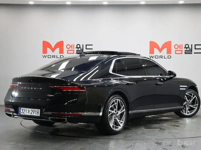 2023 Genesis G90 с пробегом 41 697 км