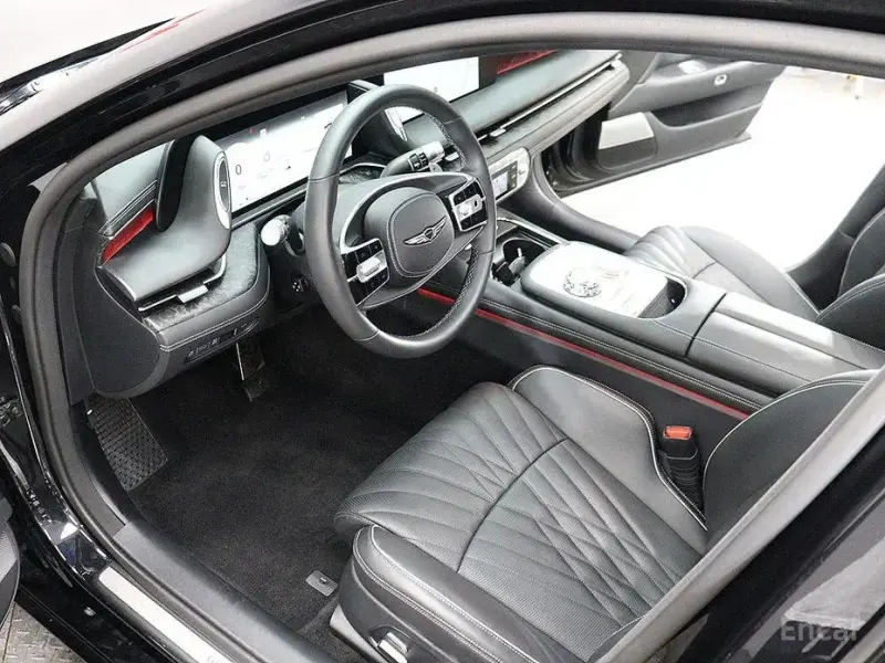 2023 Genesis G90 с пробегом 41 697 км