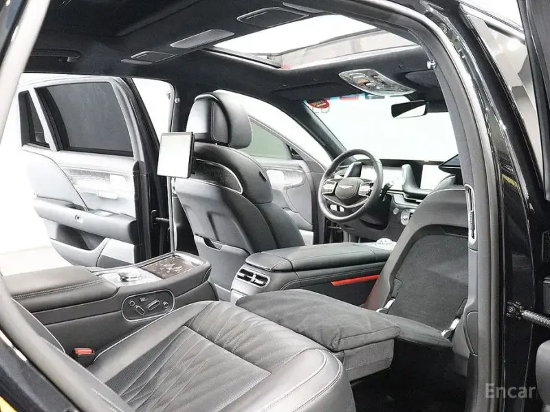 2023 Genesis G90 с пробегом 41 697 км