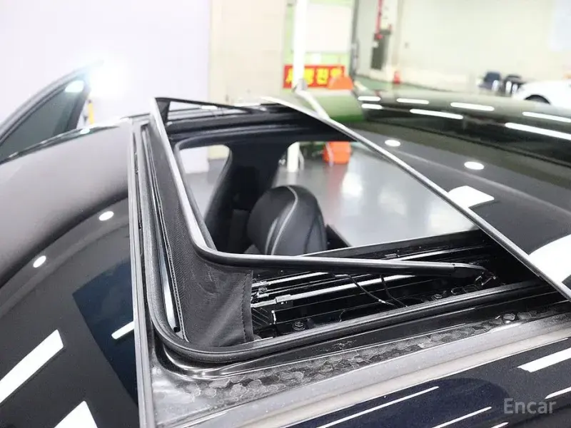 2023 Genesis G90 с пробегом 41 697 км