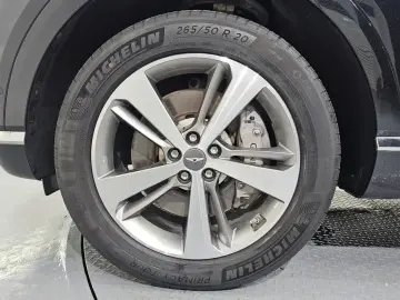 2023 Genesis GV80 с пробегом 84 819 км