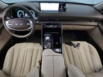 2023 Genesis GV80 с пробегом 84 819 км