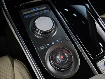 2023 Genesis GV80 с пробегом 84 819 км