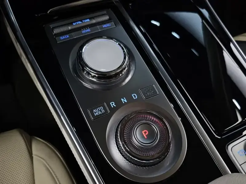 2023 Genesis GV80 с пробегом 84 819 км