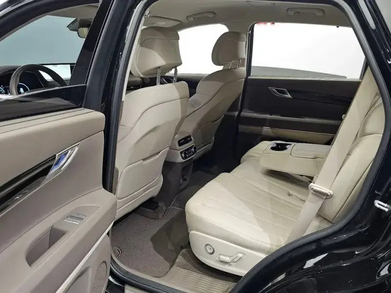 2023 Genesis GV80 с пробегом 84 819 км