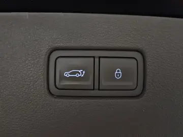 2023 Genesis GV80 с пробегом 84 819 км