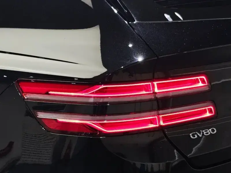 2023 Genesis GV80 с пробегом 84 819 км