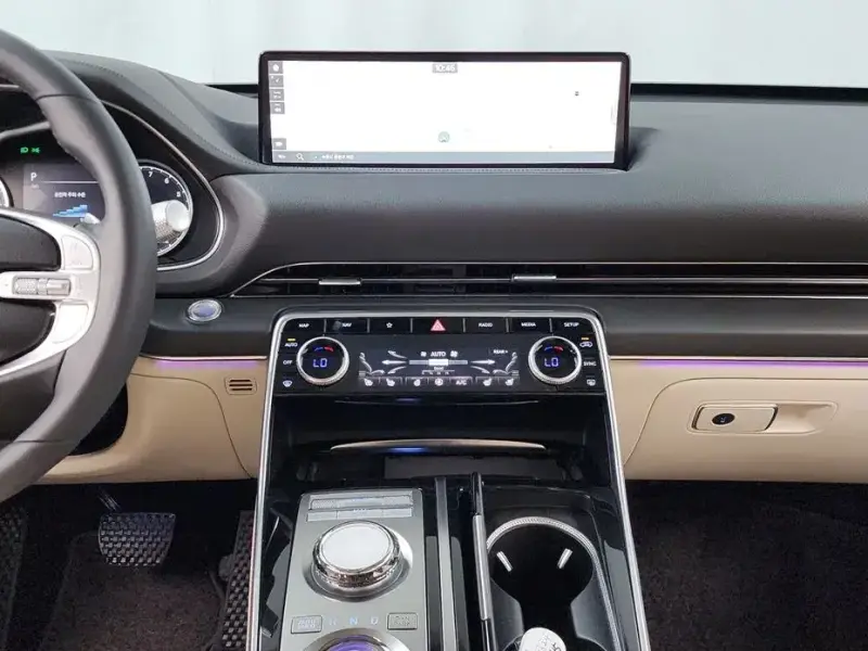 2023 Genesis GV80 с пробегом 13 856 км