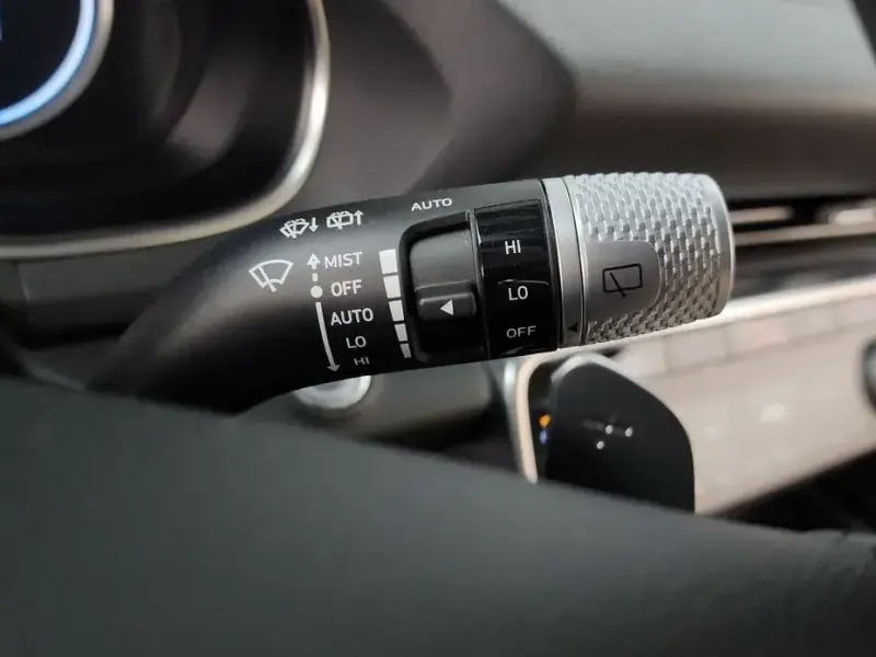 2023 Genesis GV80 с пробегом 13 856 км