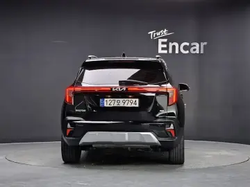 2023 Kia Seltos с пробегом 31 907 км