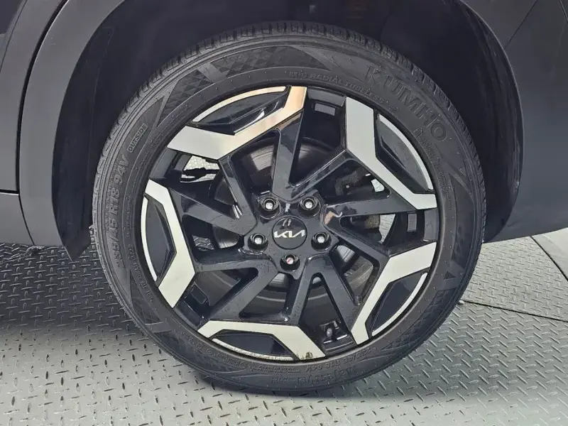 2023 Kia Seltos с пробегом 31 907 км