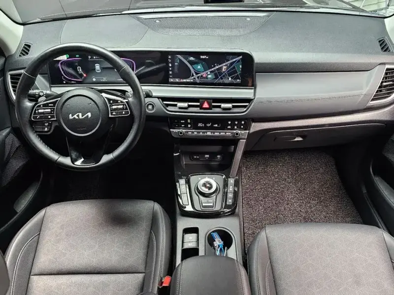 2023 Kia Seltos с пробегом 31 907 км
