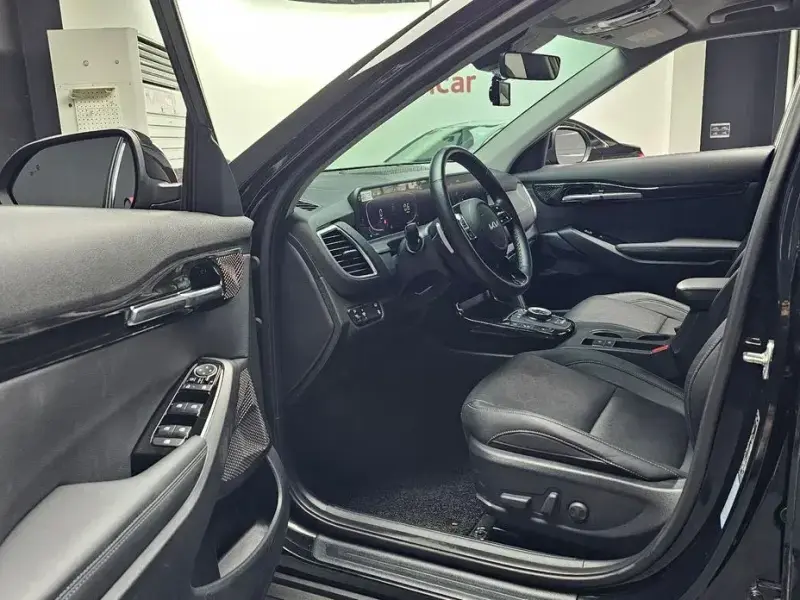 2023 Kia Seltos с пробегом 31 907 км