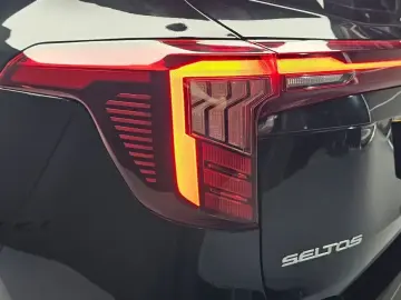 2023 Kia Seltos с пробегом 31 907 км